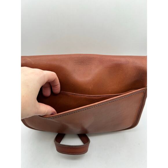 COACH City Bag 9790 Vintage British Tan
Leather Crossbody Shoulder Purse RARE - Picture 7 of 16